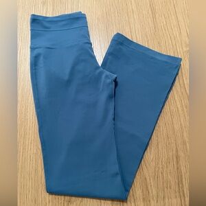 NWT PrAna Lolita pant in color Pacifica , Sz S